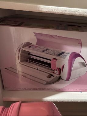 Cricut Expression Pink and White Cutting Machine Bundle